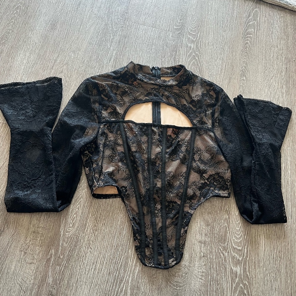 Lace cropped Corset